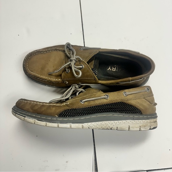 Sperry Men's Tan Leather Billfish 3-Eye boat shoes. - Picture 5 of 13